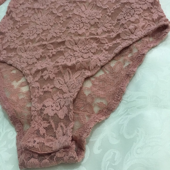 Ambiance mauve embroidered lace bodysuit - Picture 7 of 8